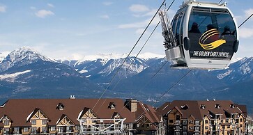 Glacier Mountaineer Lodge