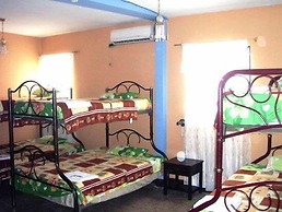 Hotel Eloy Alfaro - Hostel