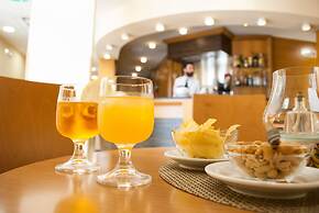 City Hotel