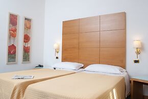 City Hotel