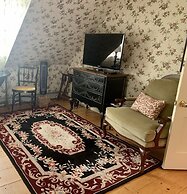 The Buttonwood Inn on Mt. Surprise