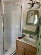 The Buttonwood Inn on Mt. Surprise