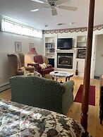 The Buttonwood Inn on Mt. Surprise