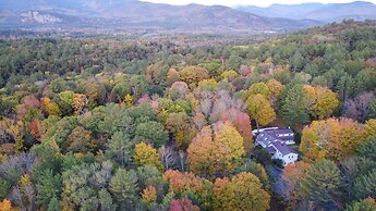 The Buttonwood Inn on Mt. Surprise
