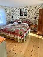 The Buttonwood Inn on Mt. Surprise