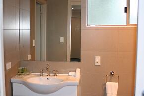 The Coachman Motel & Units