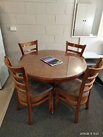 The Coachman Motel & Units