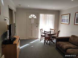 The Coachman Motel & Units