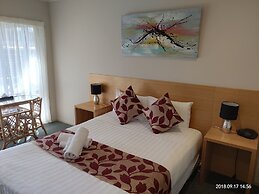 The Coachman Motel & Units