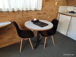 The Coachman Motel & Units