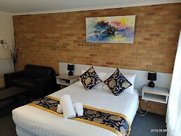 The Coachman Motel & Units