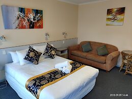 The Coachman Motel & Units