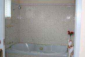 The Coachman Motel & Units