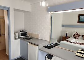 The Coachman Motel & Units