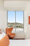 Mantra Charles Hotel Launceston