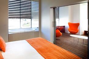 Mantra Charles Hotel Launceston