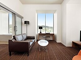 Mantra Charles Hotel Launceston