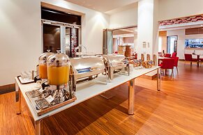 Mantra Charles Hotel Launceston