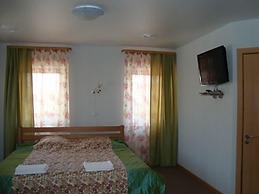 Uyutnaya Hotel