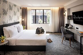 Rosslyn Thracia Hotel