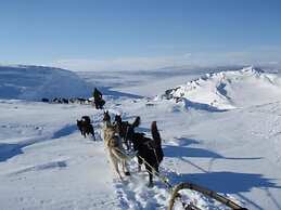 Engholm Husky Design Lodge