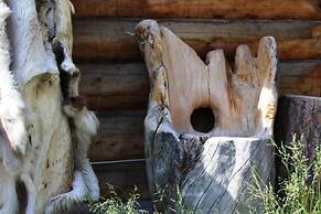 Engholm Husky Design Lodge