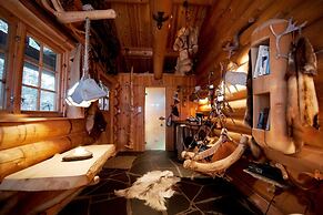 Engholm Husky Design Lodge