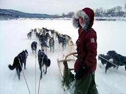 Engholm Husky Design Lodge