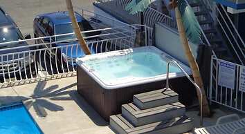 Quarterdeck Motel