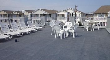 Quarterdeck Motel