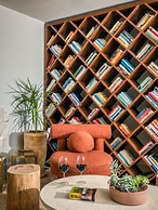 Brown Red Sea (Central Park)