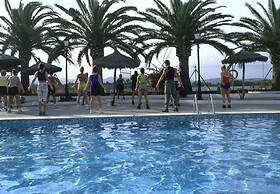 Aparthotel Acualandia