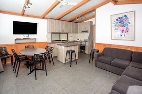 BIG4 Melbourne Holiday Park