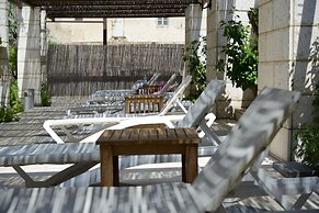 Andromeda Hill apartments & Spa