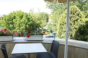 Ascot Hotel Buyukada