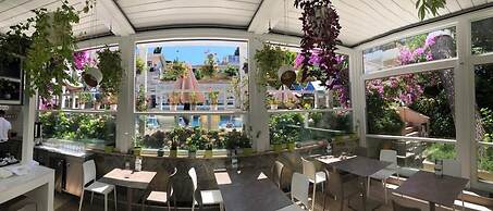 Ascot Hotel Buyukada