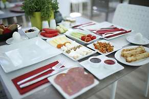 Ascot Hotel Buyukada