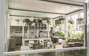 Ascot Hotel Buyukada