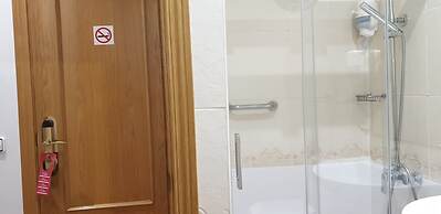 Hostal Las Fuentes - Adults Only