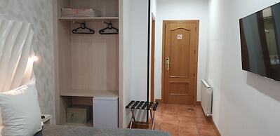 Hostal Las Fuentes - Adults Only