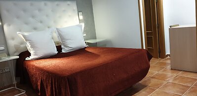 Hostal Las Fuentes - Adults Only