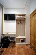 Hostal Las Fuentes - Adults Only