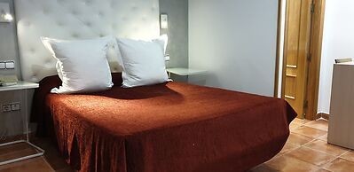 Hostal Las Fuentes - Adults Only