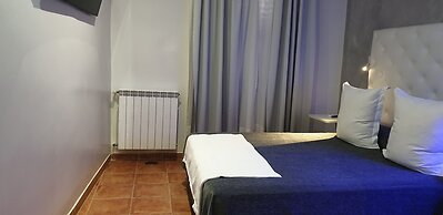 Hostal Las Fuentes - Adults Only