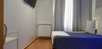 Hostal Las Fuentes - Adults Only