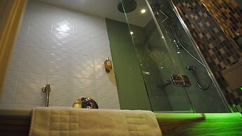 Holiday Inn Manchester-Media City UK by IHG