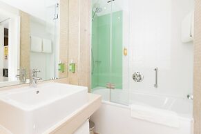 Holiday Inn Manchester-Media City UK by IHG