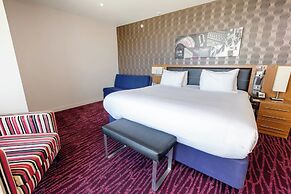 Holiday Inn Manchester-Media City UK by IHG