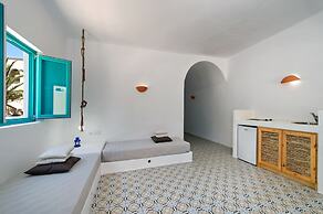 Nissia Beach Apartments and Suites