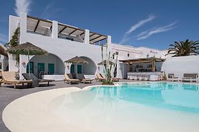 Nissia Beach Apartments and Suites